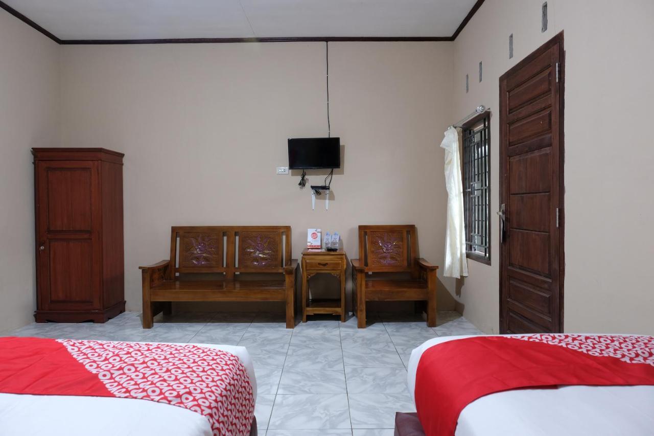 Oyo 1851 Homestay Joss Tanjungbinga Exterior foto