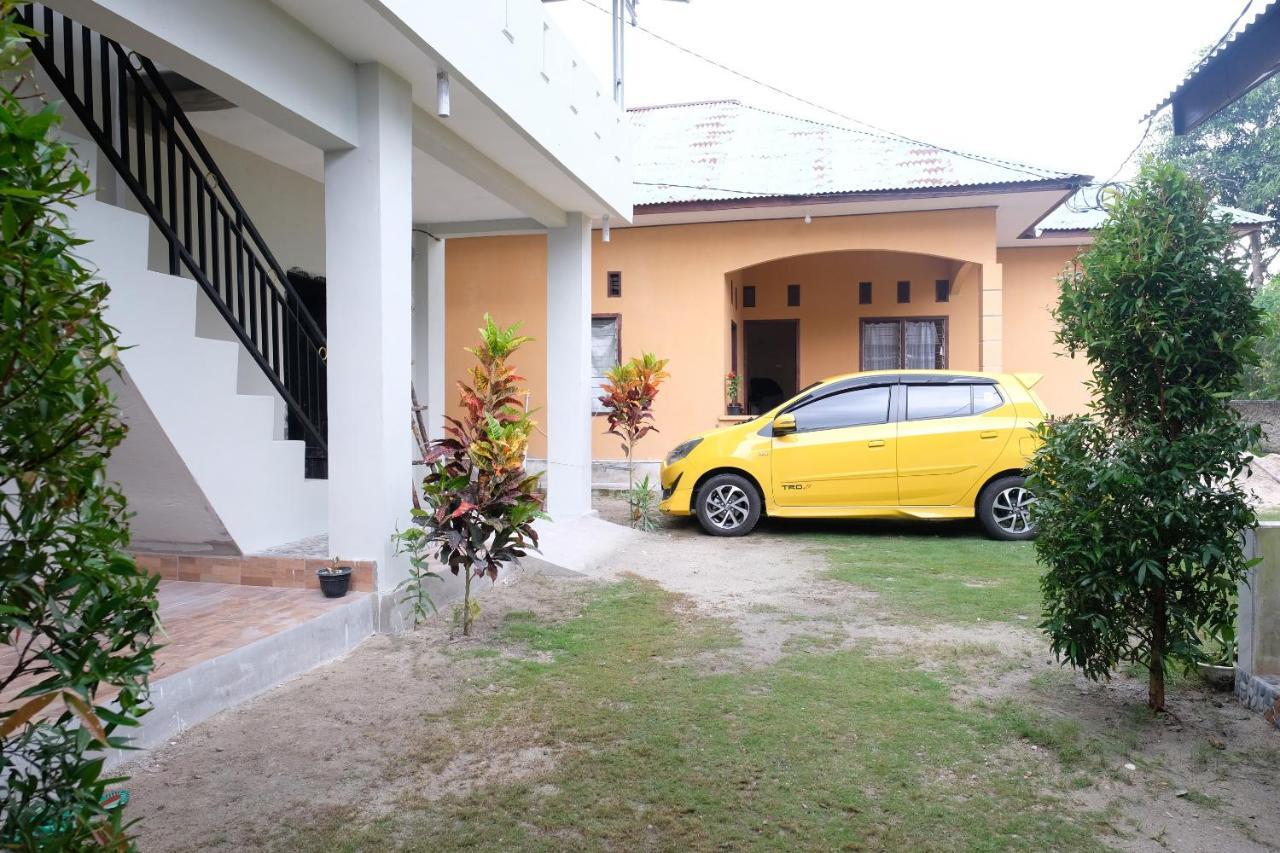 Oyo 1851 Homestay Joss Tanjungbinga Exterior foto